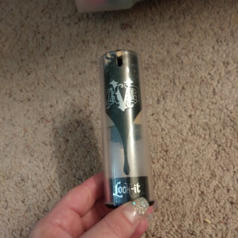 Kat Von D lock it foundation